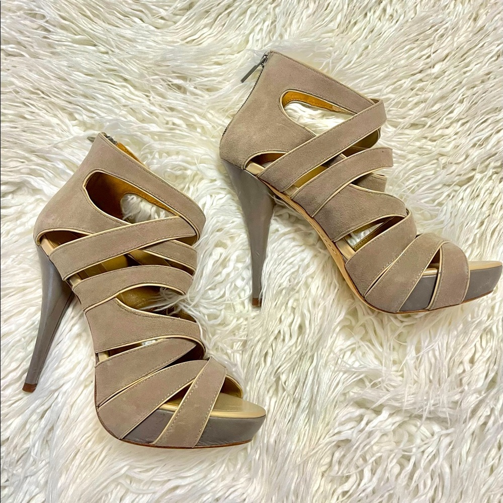 Boutique 9 ankle straps .
